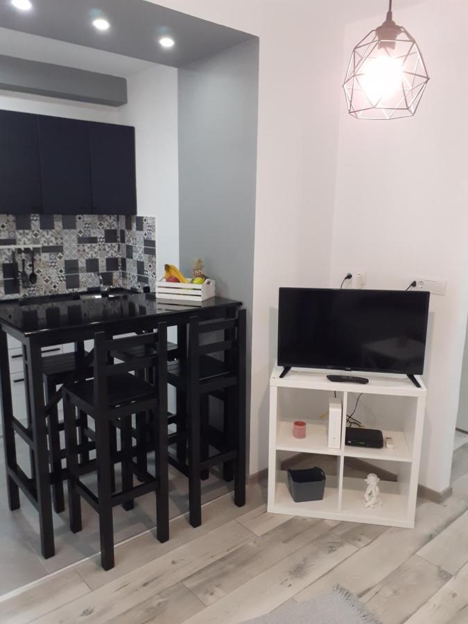 Apartman Petres ซอมโบร์ ภายนอก รูปภาพ