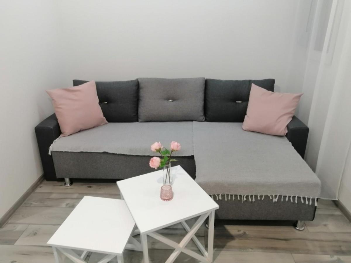 Apartman Petres ซอมโบร์ ภายนอก รูปภาพ