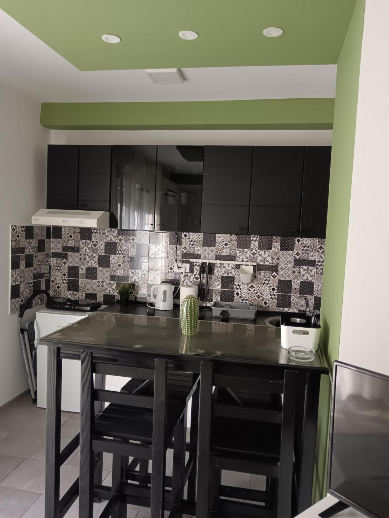 Apartman Petres ซอมโบร์ ภายนอก รูปภาพ